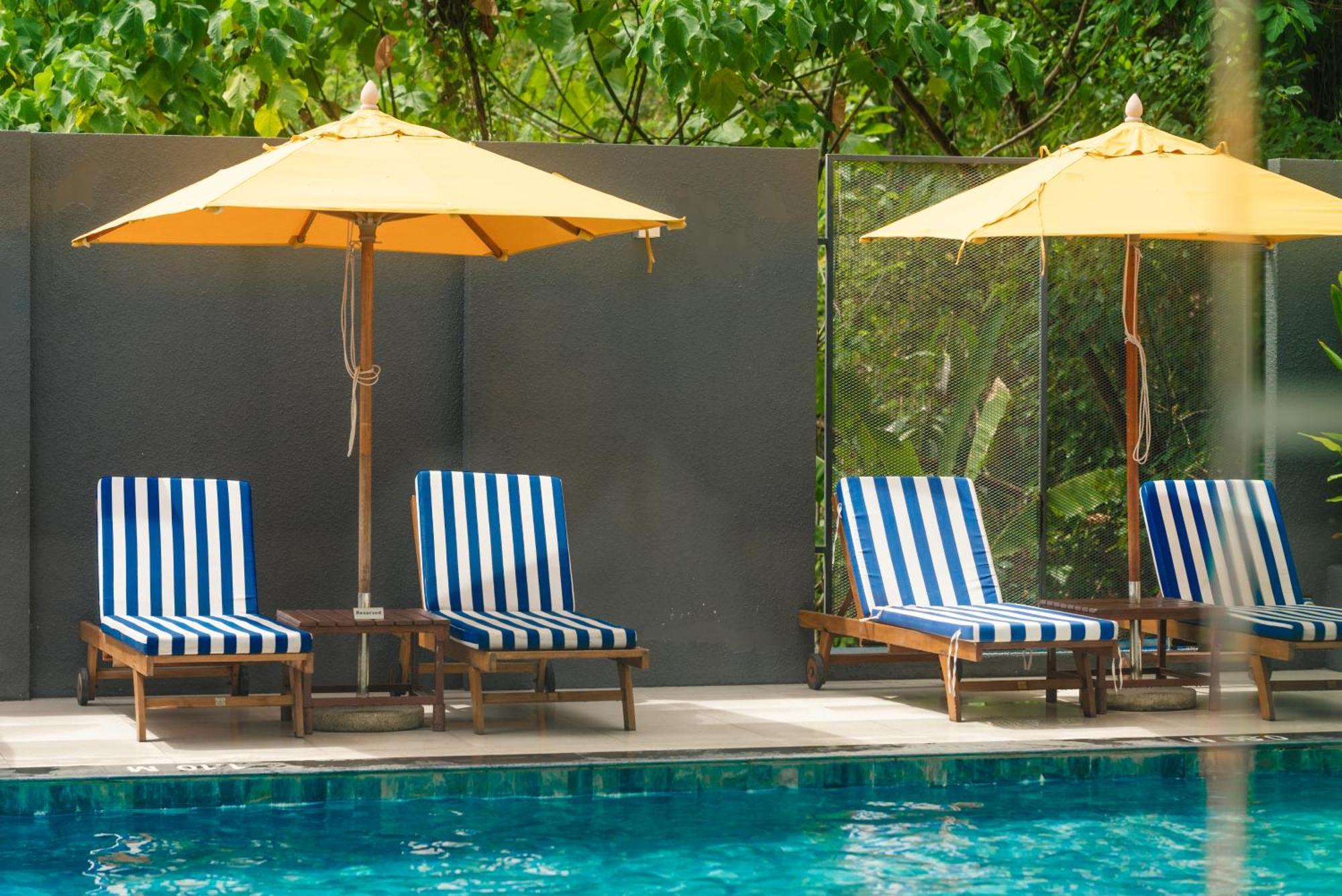 Hotel Ikon Phuket - Sha Extra Plus Karon Exterior foto